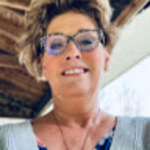 Meet your Posher, Vicki